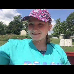 Meet your Posher, Laura